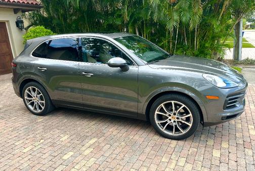 2019 Porsche Cayenne Cayenne