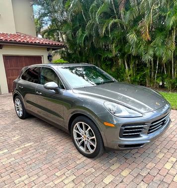 2019 Porsche Cayenne Cayenne