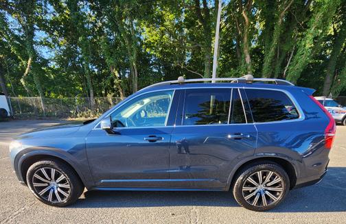2019 Volvo XC90 T5 Momentum