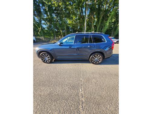 2019 Volvo XC90 T5 Momentum