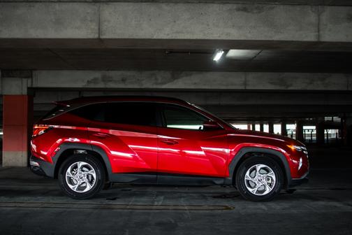 Red 2023 Hyundai TUCSON SEL