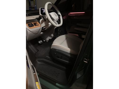 2025 Volkswagen ID. Buzz 1st Edition 4MOTION w/Two-Tone