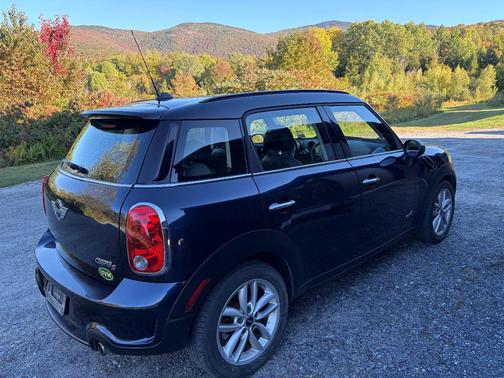 Blue 2012 MINI Cooper S Countryman Base
