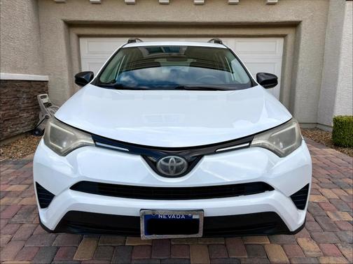 White 2017 Toyota RAV4 LE