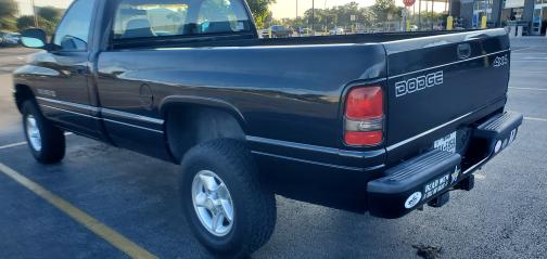 Black 2000 Dodge Ram 1500 Base