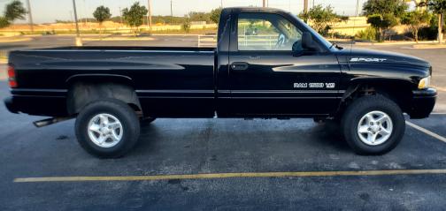 Black 2000 Dodge Ram 1500 Base