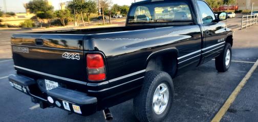 Black 2000 Dodge Ram 1500 Base