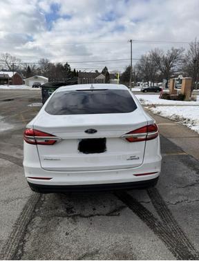 White 2019 Ford Fusion Hybrid SE