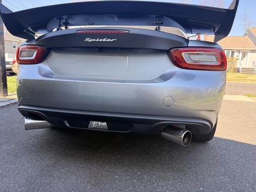 Silver 2017 FIAT 124 Spider Classica