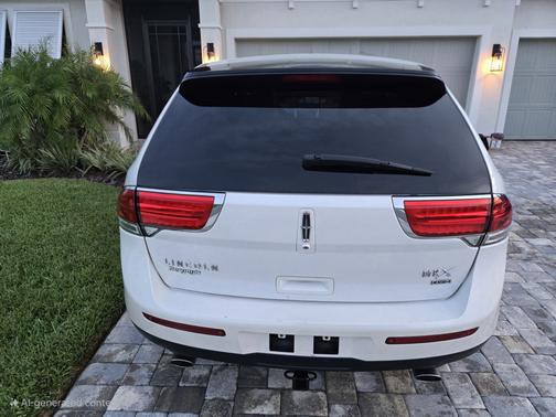 2014 Lincoln MKX Base