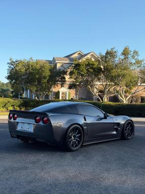 Gray 2009 Chevrolet Corvette ZR-1