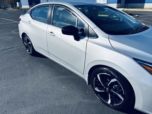 2024 Nissan Versa SR