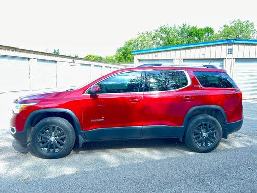 Red 2019 GMC Acadia SLT-1