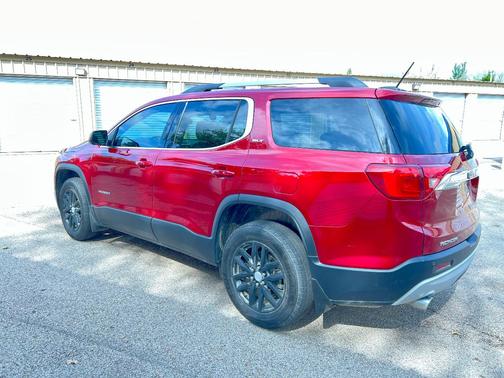Red 2019 GMC Acadia SLT-1