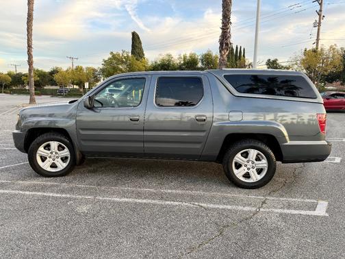 Gray 2010 Honda Ridgeline RTL