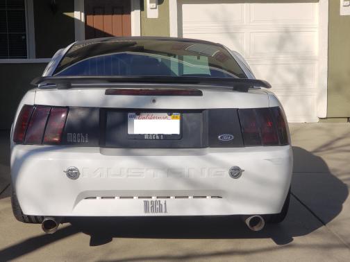 2004 Ford Mustang Mach I