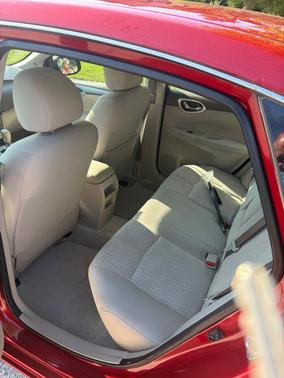 Red 2014 Nissan Sentra SV