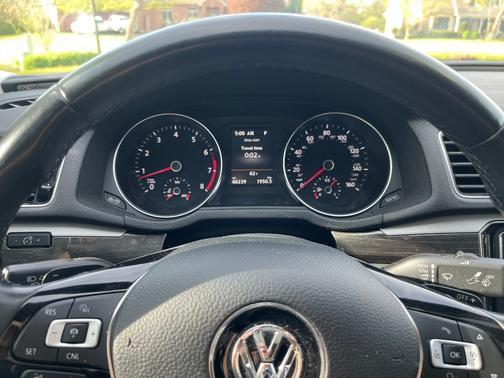 Gray 2017 Volkswagen Passat V6 SEL Premium