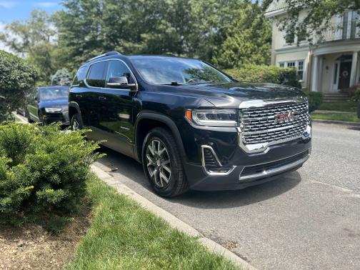 2021 GMC Acadia SLE