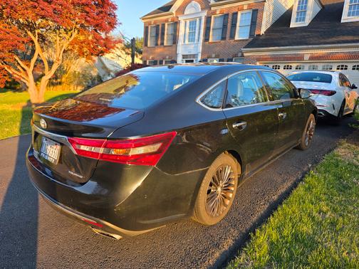 Black 2016 Toyota Avalon Touring