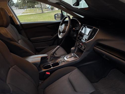 2017 Subaru Impreza 2.0i Premium