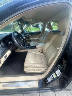 Black 2014 Acura TL Technology