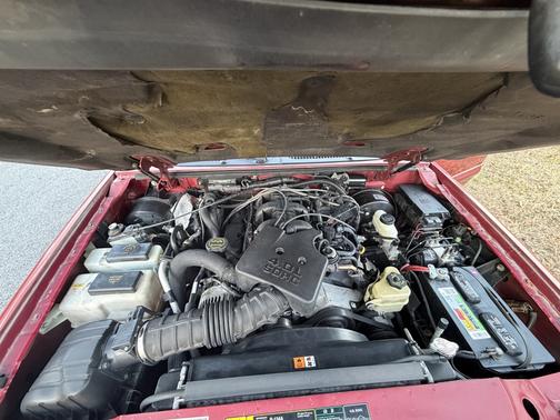 2004 Ford Explorer Sport Trac XLS