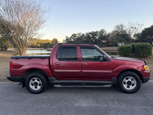 2004 Ford Explorer Sport Trac XLS