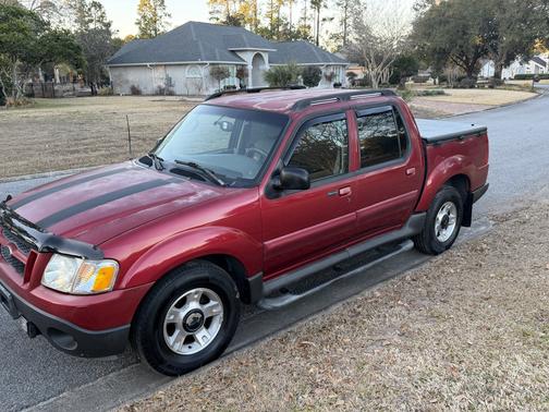 2004 Ford Explorer Sport Trac XLS