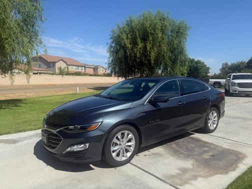 Gray 2019 Chevrolet Malibu LT