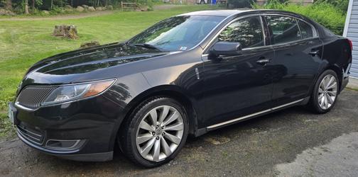 2015 Lincoln MKS Base