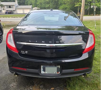 2015 Lincoln MKS Base
