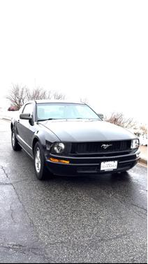 2007 Ford Mustang Deluxe