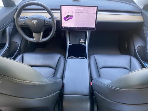 2020 Tesla Model 3 Standard Range Plus