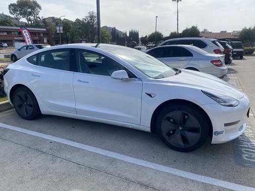 2020 Tesla Model 3 Standard Range Plus