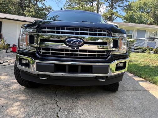 Black 2020 Ford F-150 XLT