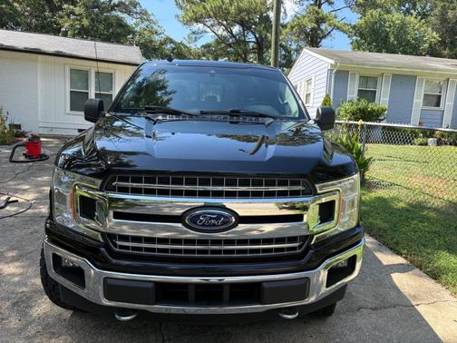 Black 2020 Ford F-150 XLT