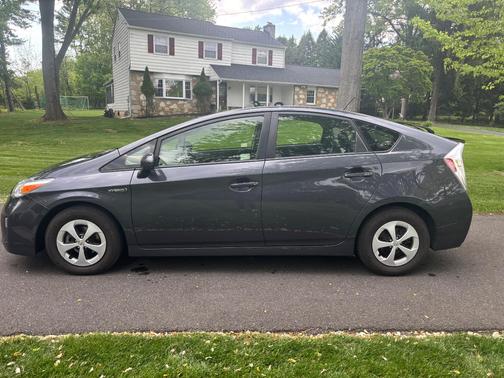 Gray 2012 Toyota Prius Two