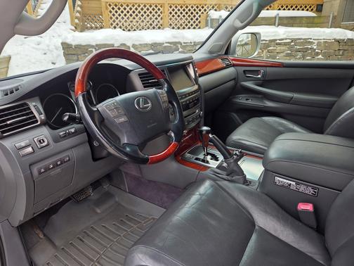 2008 Lexus LX 570 Base