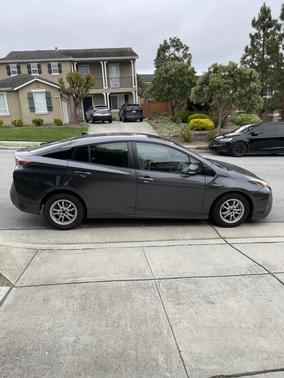 Gray 2016 Toyota Prius Four