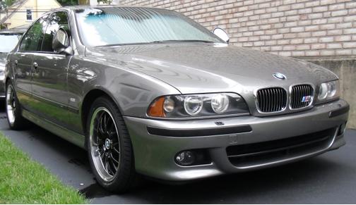 2002 BMW M5 Base