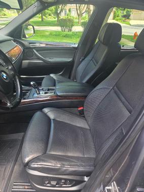 Gray 2011 BMW X5 xDrive50i