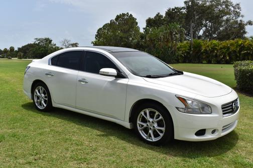 2014 Nissan Maxima SV