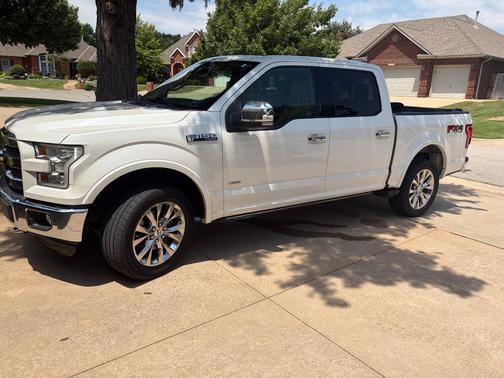 White 2016 Ford F-150 Lariat