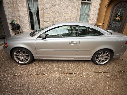 Silver 2007 Volvo C70 Base