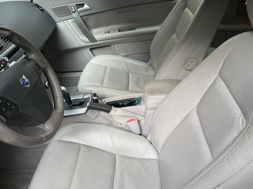 Silver 2007 Volvo C70 Base