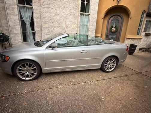 Silver 2007 Volvo C70 Base