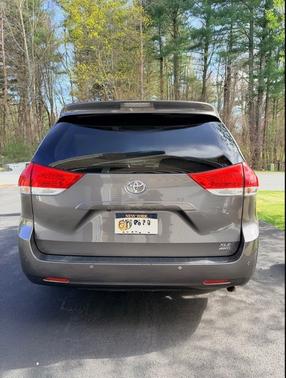 Gray 2014 Toyota Sienna XLE