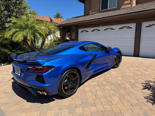 Blue 2021 Chevrolet Corvette Stingray w/3LT