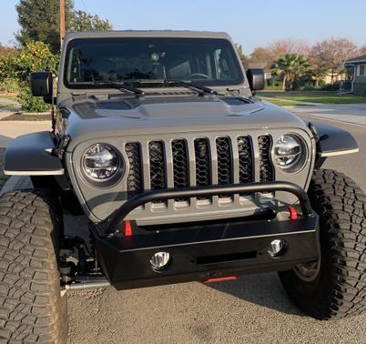 Photo 2 of 11 of 2021 Jeep Wrangler Unlimited Rubicon